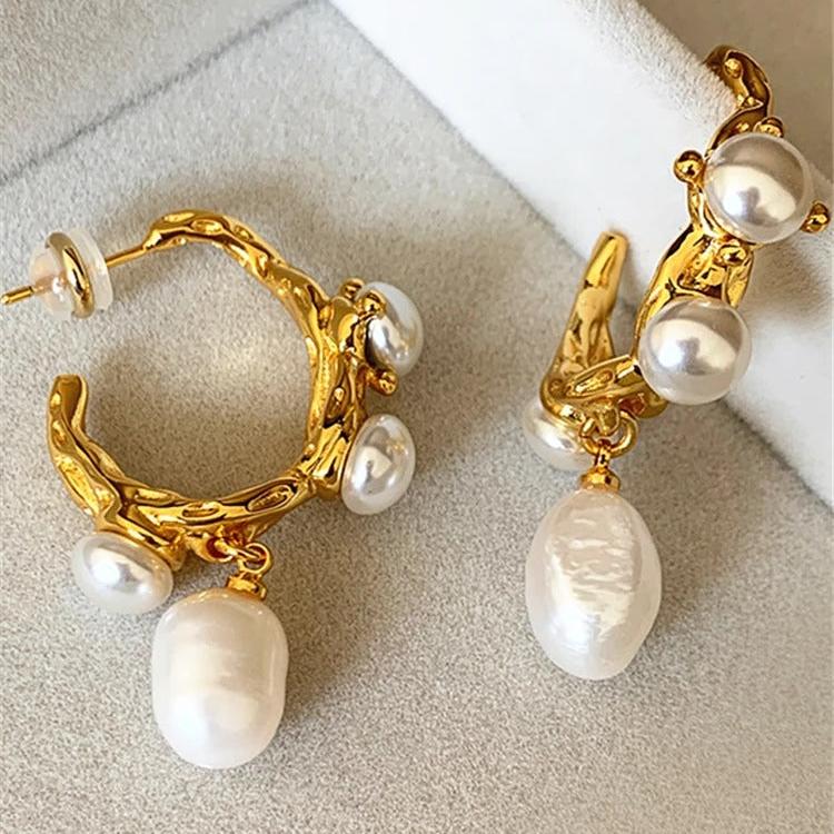 Baroque Pearl Dangling Earrings plated in 18K gold