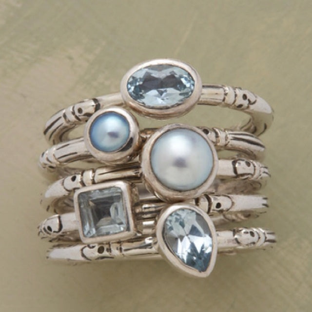 Natural Pearl Ring with Inlaid Zirconia in 925 Silver