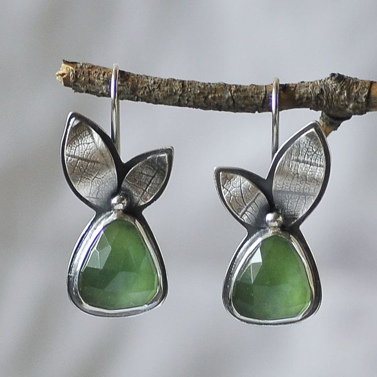 925 Silver Pear Earrings with Green Cubic Zirconia
