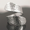 Modernist spiral shaped ring with relief made of 925 sterling silver - BS