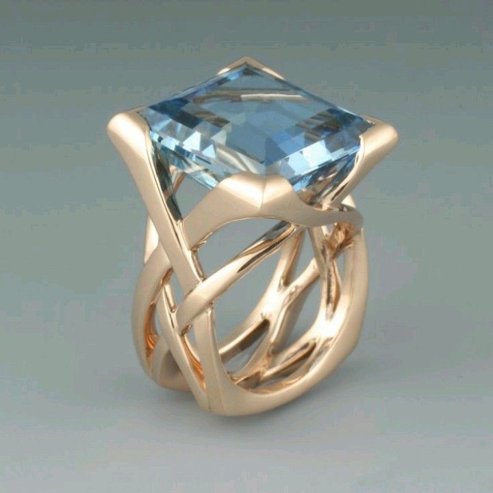 18K Rose Gold intrincate design vintage ring